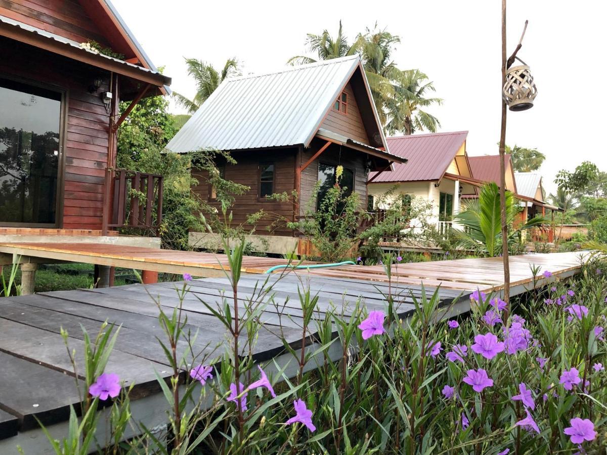 Baan Thung Home Stay Prasat Exterior foto